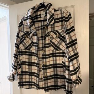 Kenzie Jeans button down shacket (M)